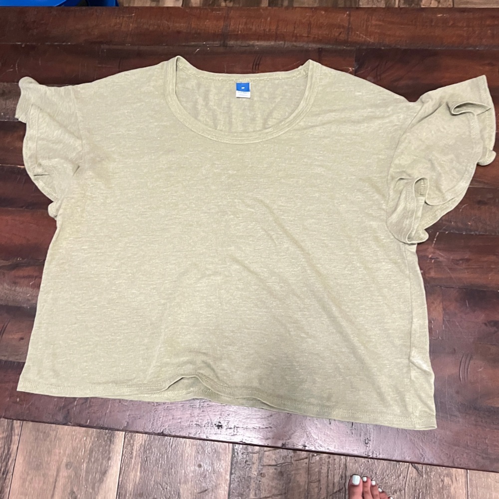 Light green t-shirt